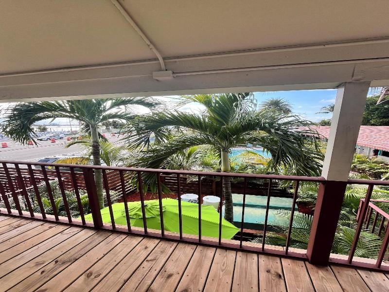 Blue Heron Bridge Hotel and Dive Club image