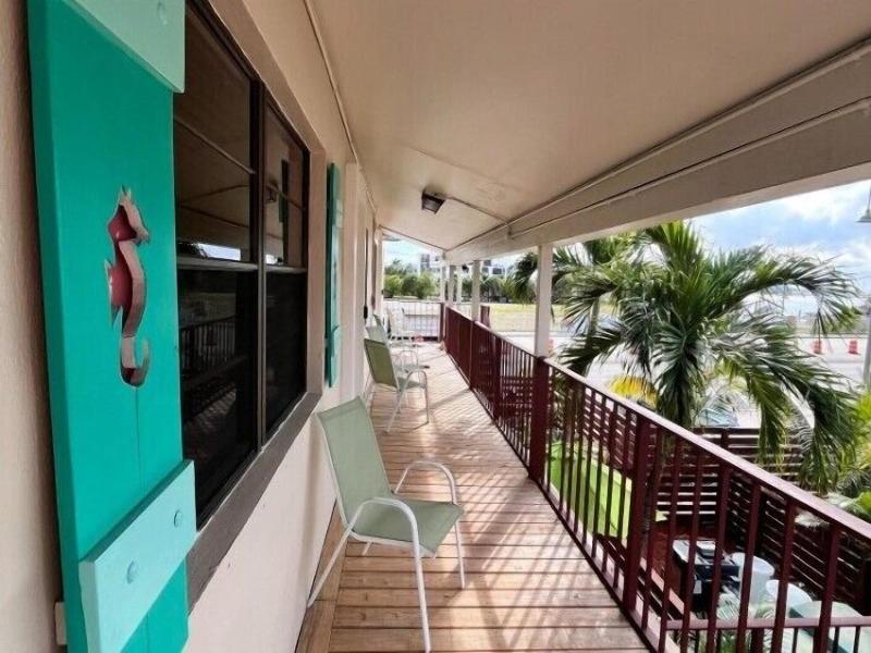 Blue Heron Bridge Hotel and Dive Club image