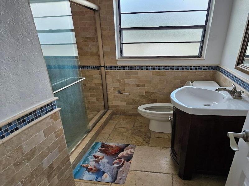 Blue Heron Bridge Hotel and Dive Club image
