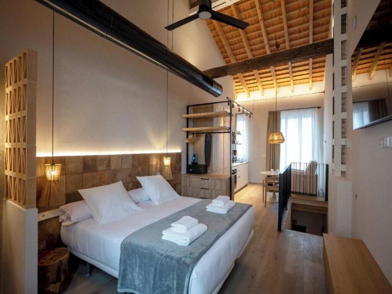 Mon Suites San Pedro image