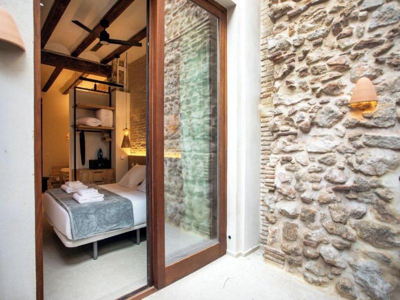 Mon Suites San Pedro image