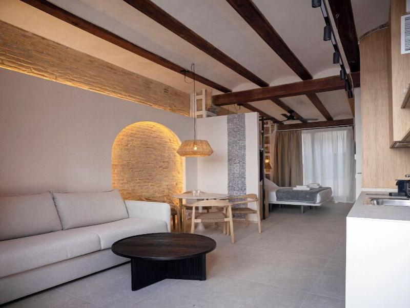 Mon Suites San Pedro image