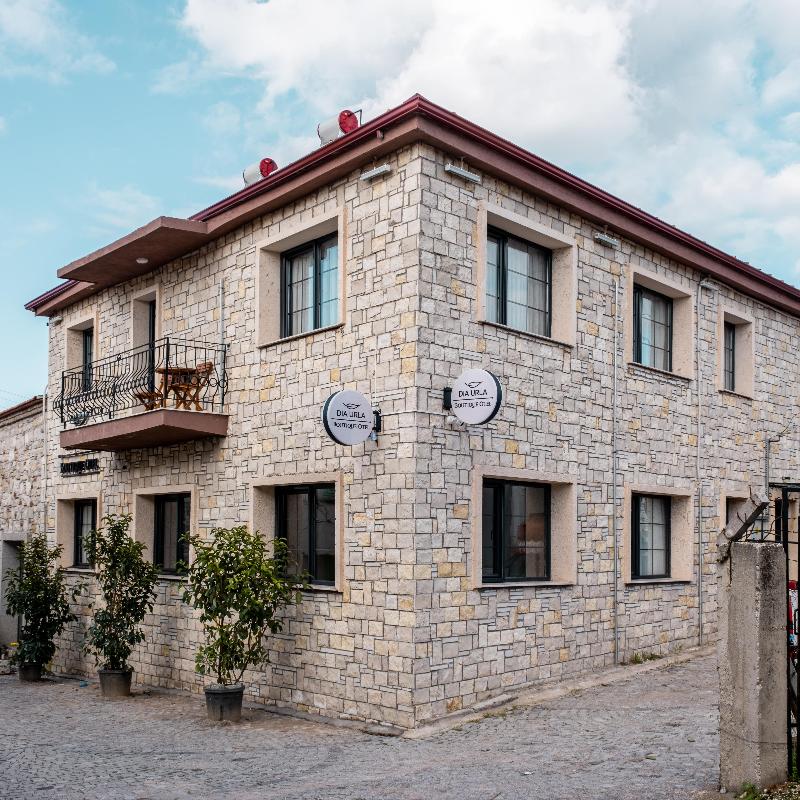 Dia Urla image