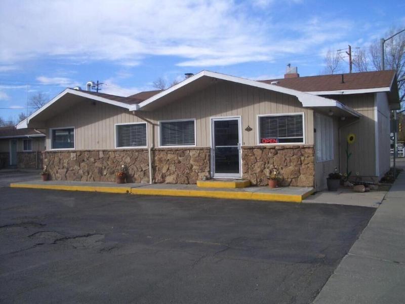 Home Away Inn Laramie
