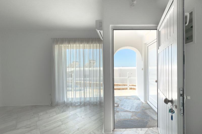 Eagle's Nest Mykonos