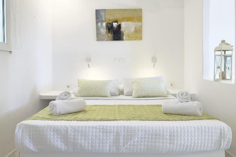 Eagle's Nest Mykonos