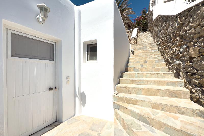 Eagle's Nest Mykonos