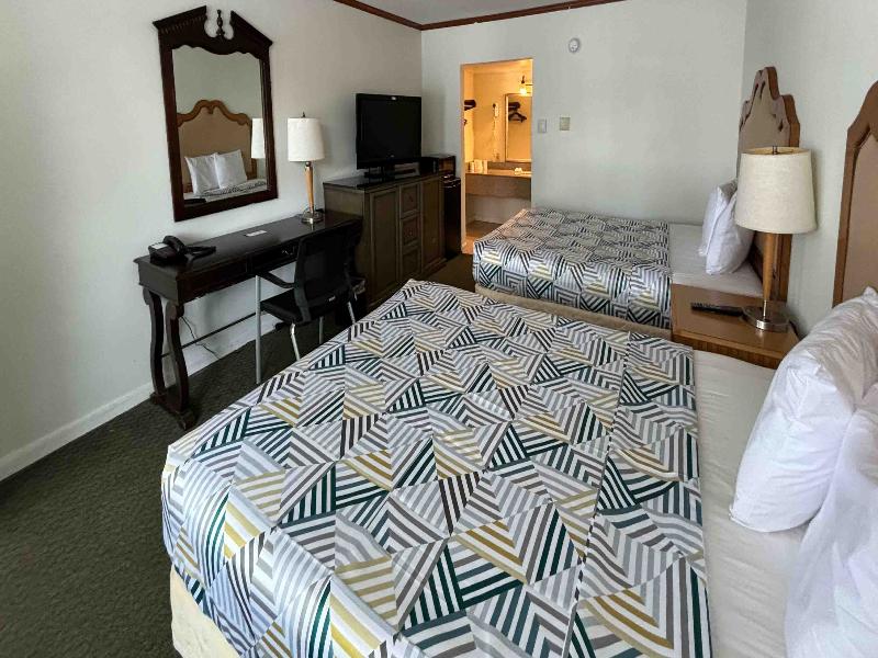 2 Full Beds | Non-Smoking, Micfridge