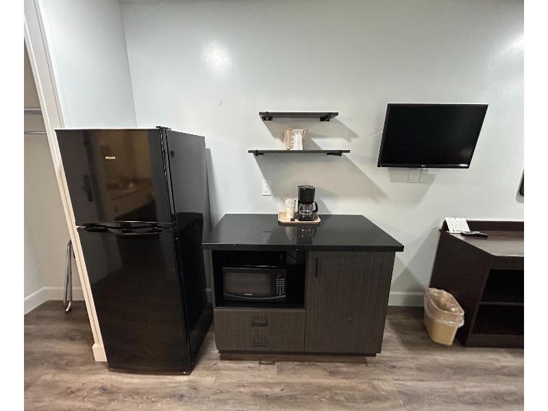 Studio 6 Suites Hesperia,CA–West Main Street–I-15 image