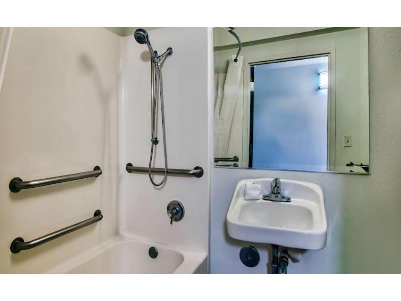 Studio 6 Suites Hesperia,CA–West Main Street–I-15 image