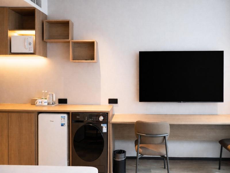 Holiday Inn Express Beijing Lize Business District image