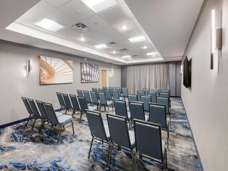 Fairfield Inn Suites By Marriott Virginia Beac image