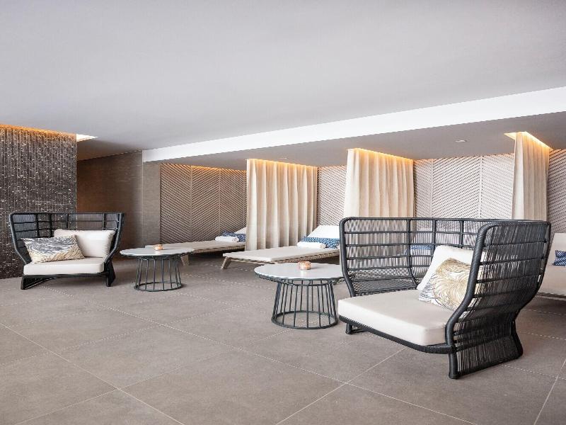 Royalton Chic Antigua An Autograph Collection A image