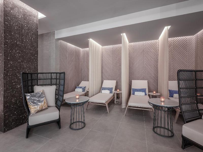 Royalton Chic Antigua An Autograph Collection A image