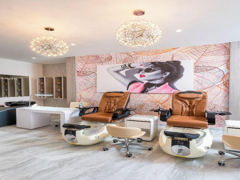 Royalton Chic Antigua An Autograph Collection A image