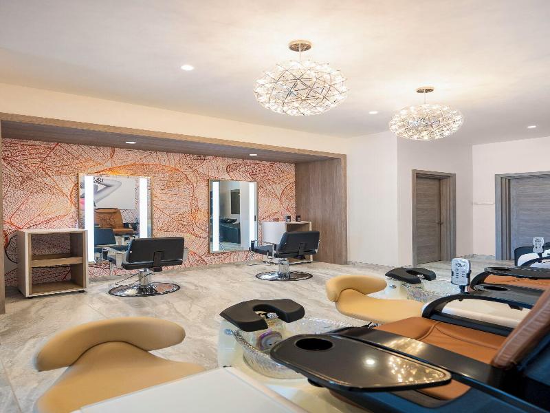 Royalton Chic Antigua An Autograph Collection A image