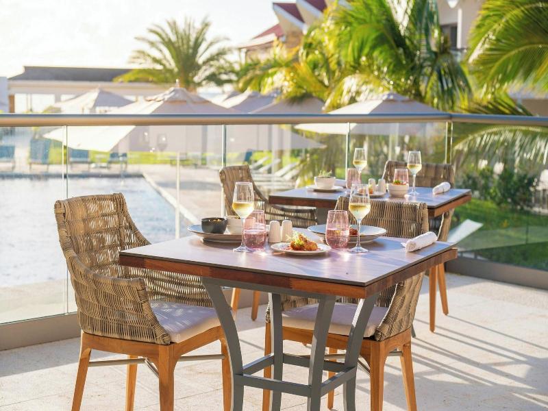 Royalton Chic Antigua An Autograph Collection A image