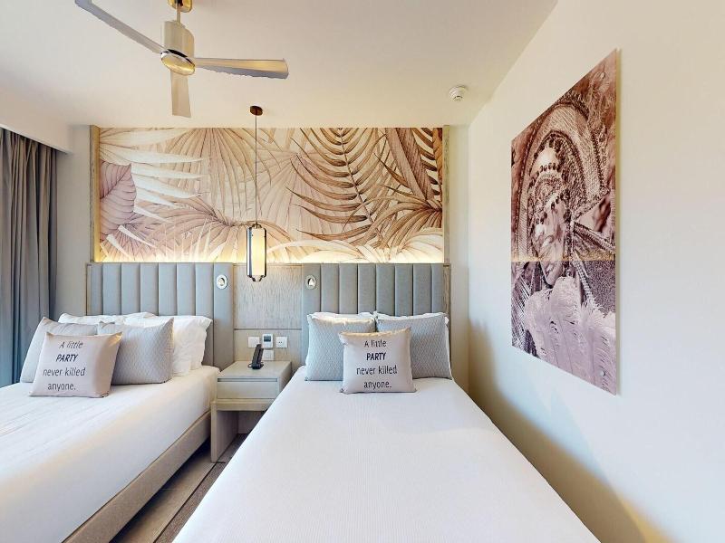 Royalton Chic Antigua An Autograph Collection A image