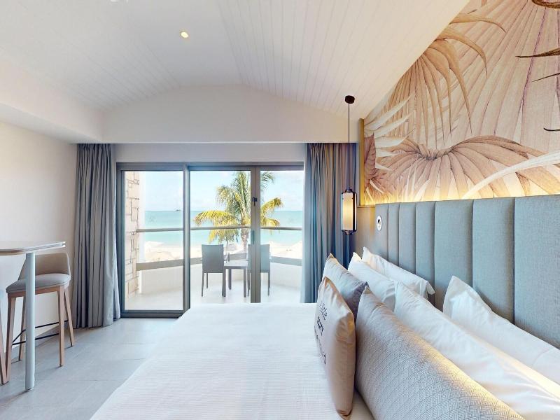 Royalton Chic Antigua An Autograph Collection A image