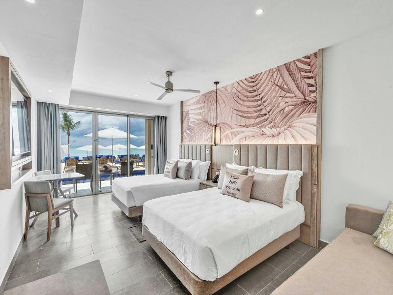 Royalton Chic Antigua An Autograph Collection A image
