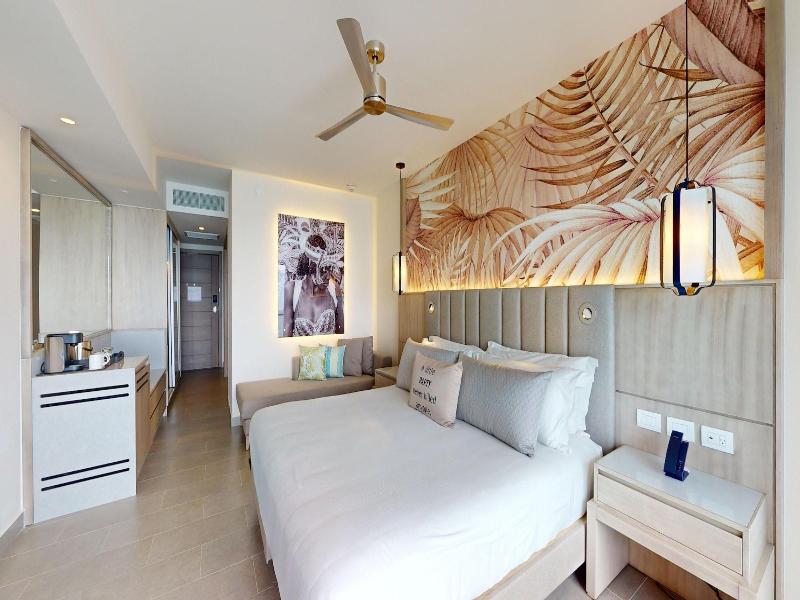 Royalton Chic Antigua An Autograph Collection A image