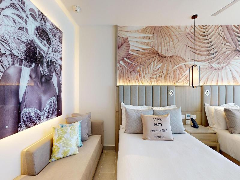 Royalton Chic Antigua An Autograph Collection A image