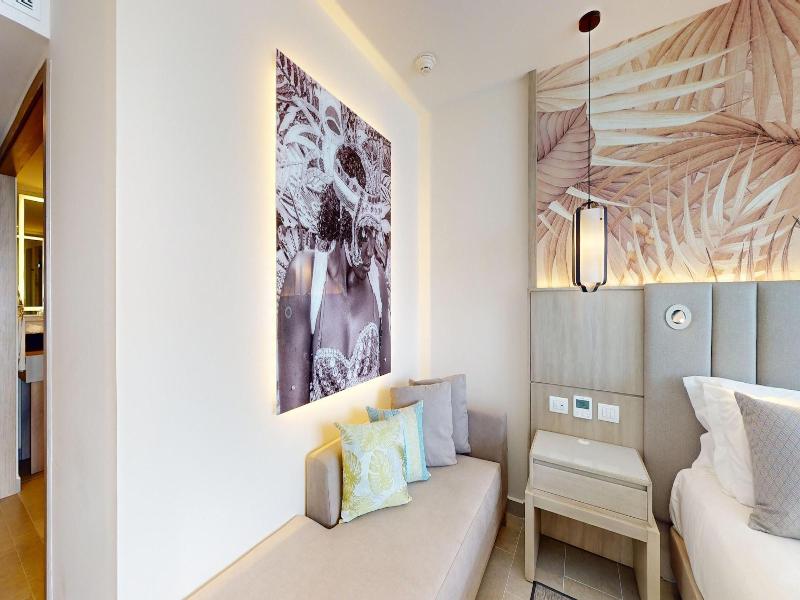 Royalton Chic Antigua An Autograph Collection A image