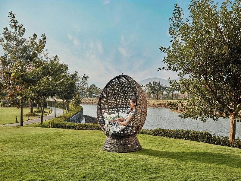 Jw Marriott Bengaluru Prestige Golfshire Resort image