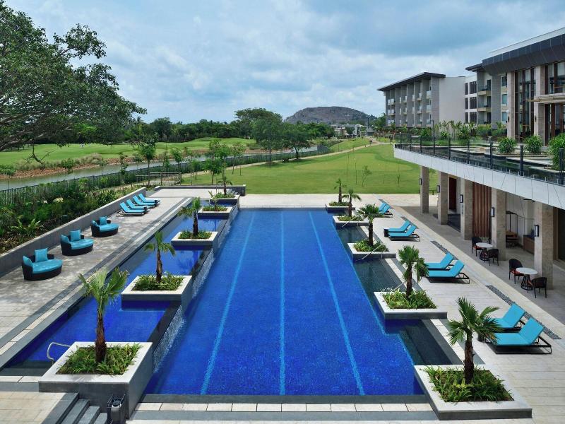 Jw Marriott Bengaluru Prestige Golfshire Resort image