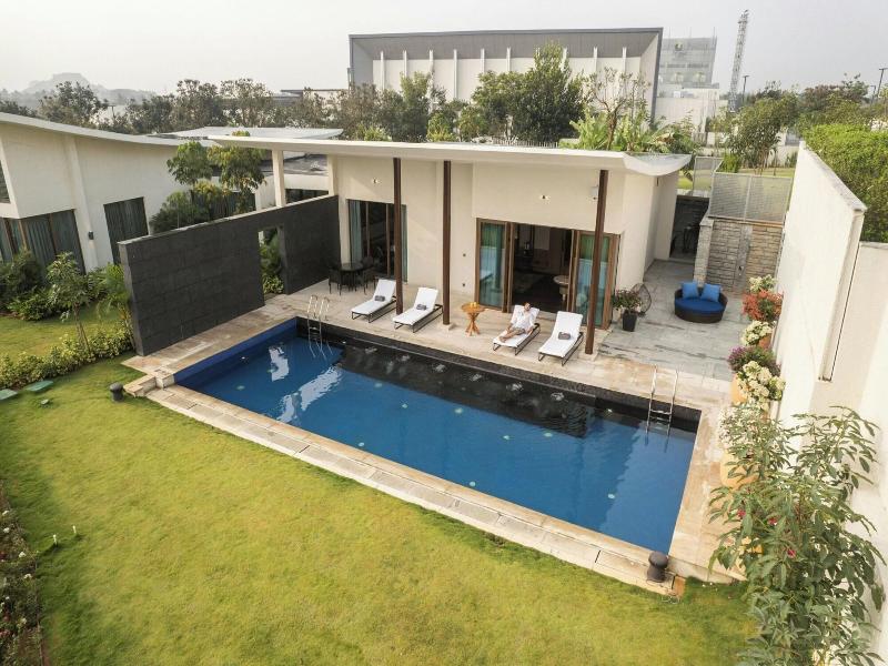 Jw Marriott Bengaluru Prestige Golfshire Resort image