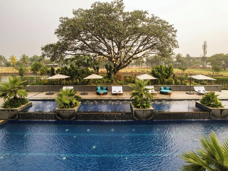 Jw Marriott Bengaluru Prestige Golfshire Resort image