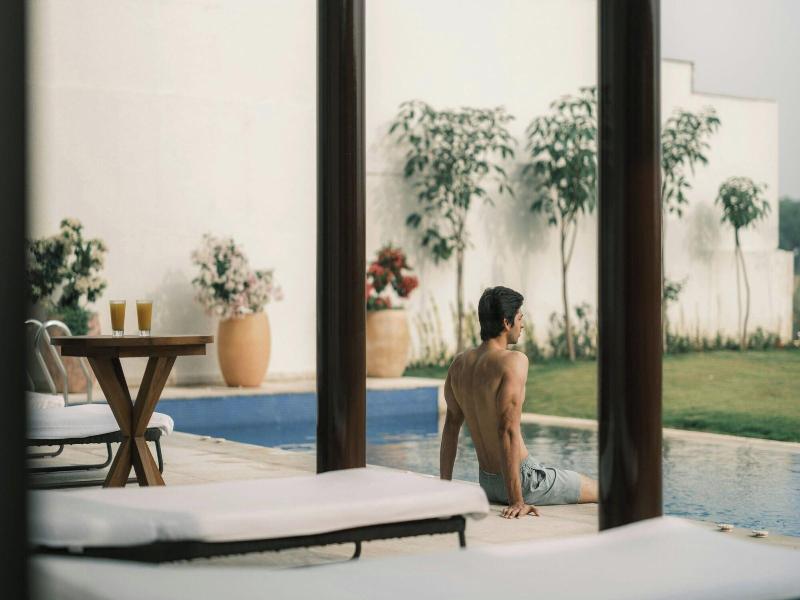 Jw Marriott Bengaluru Prestige Golfshire Resort image