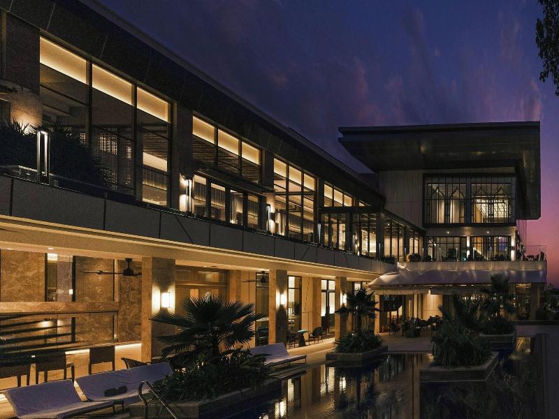 Jw Marriott Bengaluru Prestige Golfshire Resort image