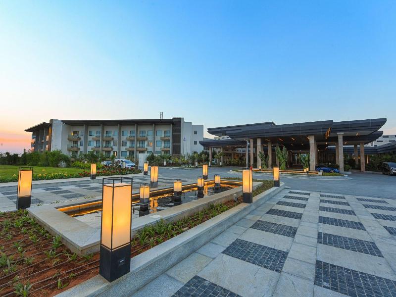 Jw Marriott Bengaluru Prestige Golfshire Resort image