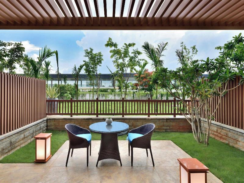 Jw Marriott Bengaluru Prestige Golfshire Resort image