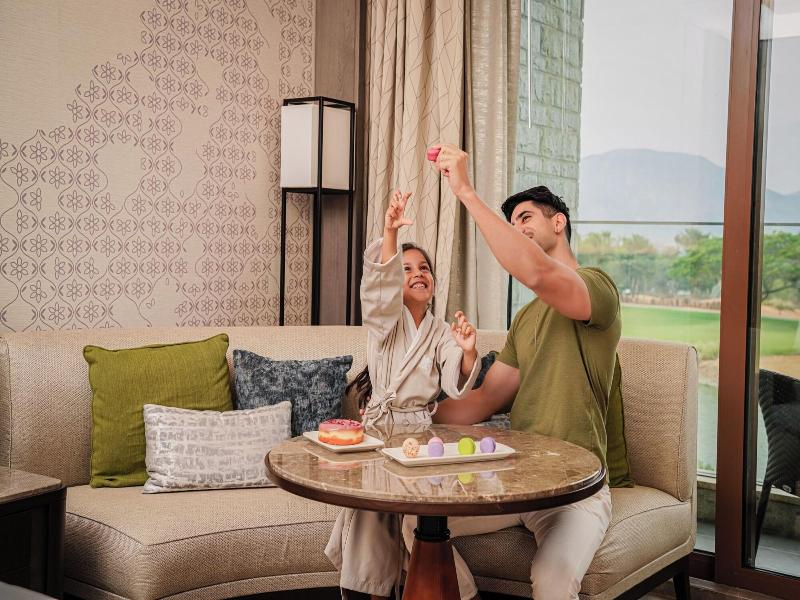 Jw Marriott Bengaluru Prestige Golfshire Resort image