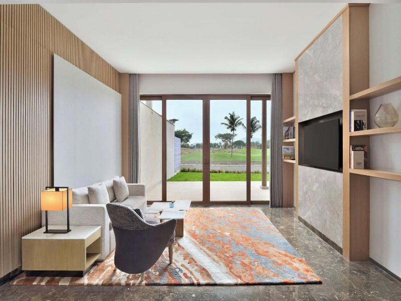 Jw Marriott Bengaluru Prestige Golfshire Resort image