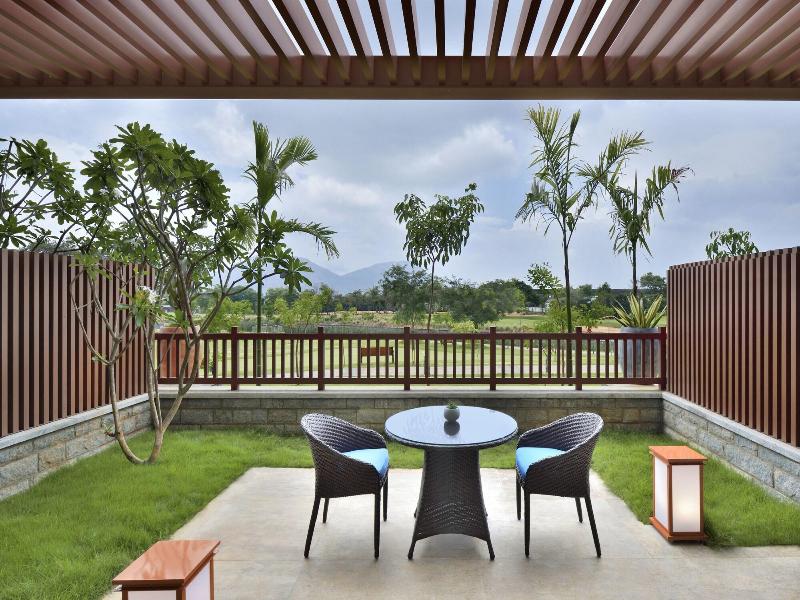 Jw Marriott Bengaluru Prestige Golfshire Resort image