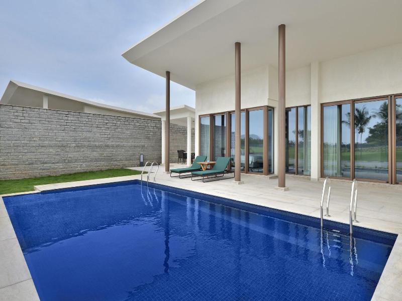 Jw Marriott Bengaluru Prestige Golfshire Resort image