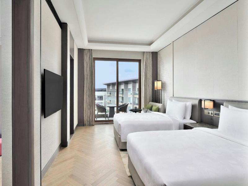 Jw Marriott Bengaluru Prestige Golfshire Resort image