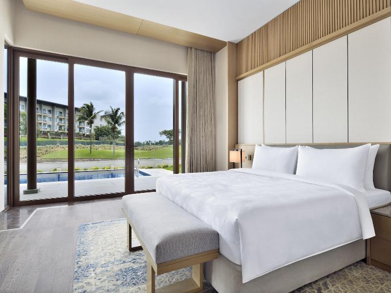 Jw Marriott Bengaluru Prestige Golfshire Resort image