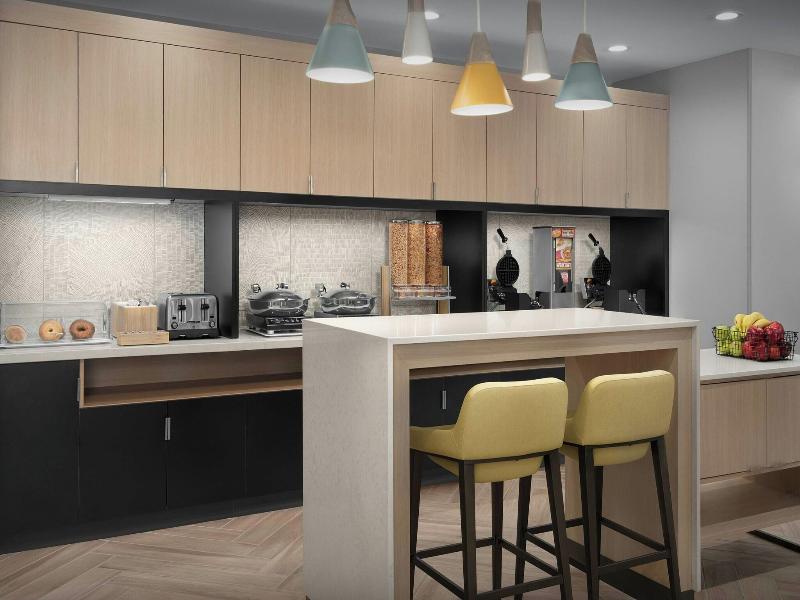 Towneplace Suites By Marriott Fort Myers Gulf Co image