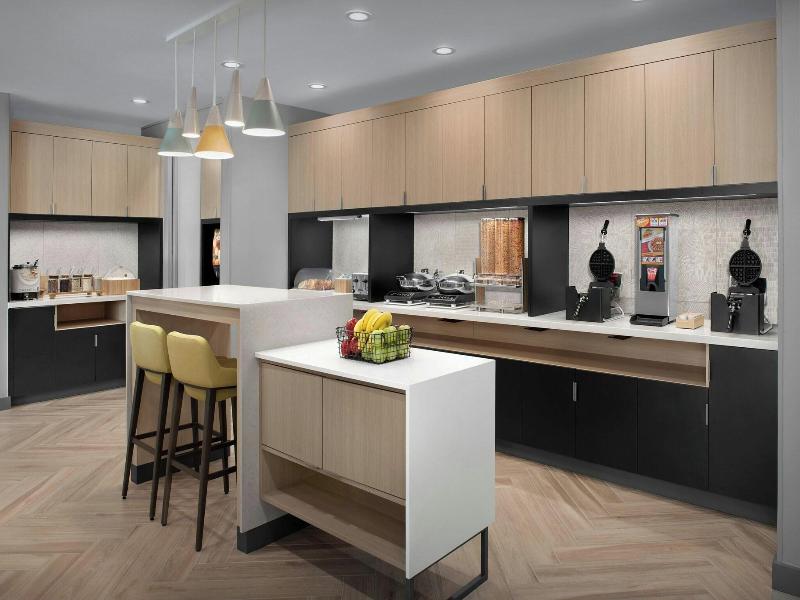 Towneplace Suites By Marriott Fort Myers Gulf Co image