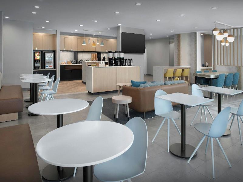 Towneplace Suites By Marriott Fort Myers Gulf Co image
