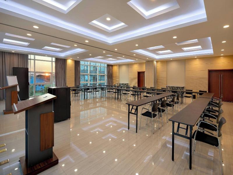Protea Hotel By Marriott Lusaka International Ai image