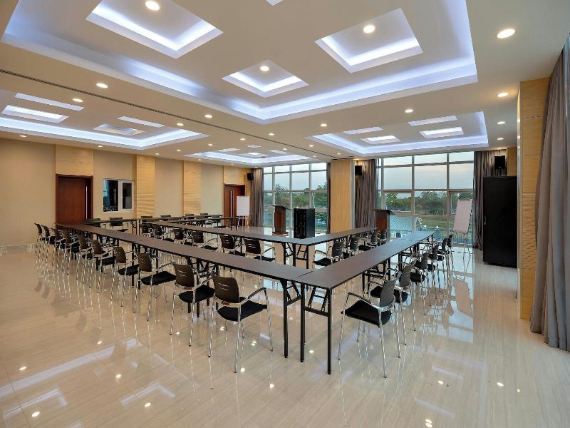 Protea Hotel By Marriott Lusaka International Ai image