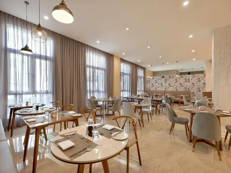 Protea Hotel By Marriott Lusaka International Ai image