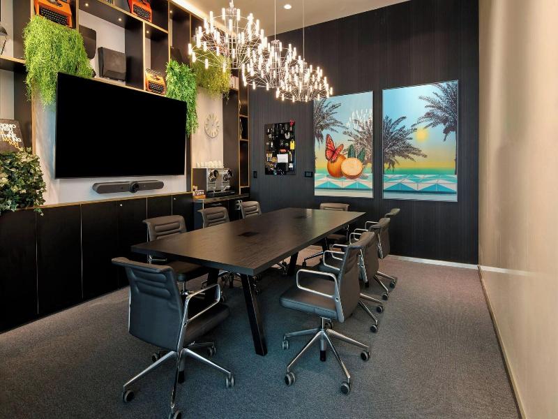 Citizenm Miami South Beach image