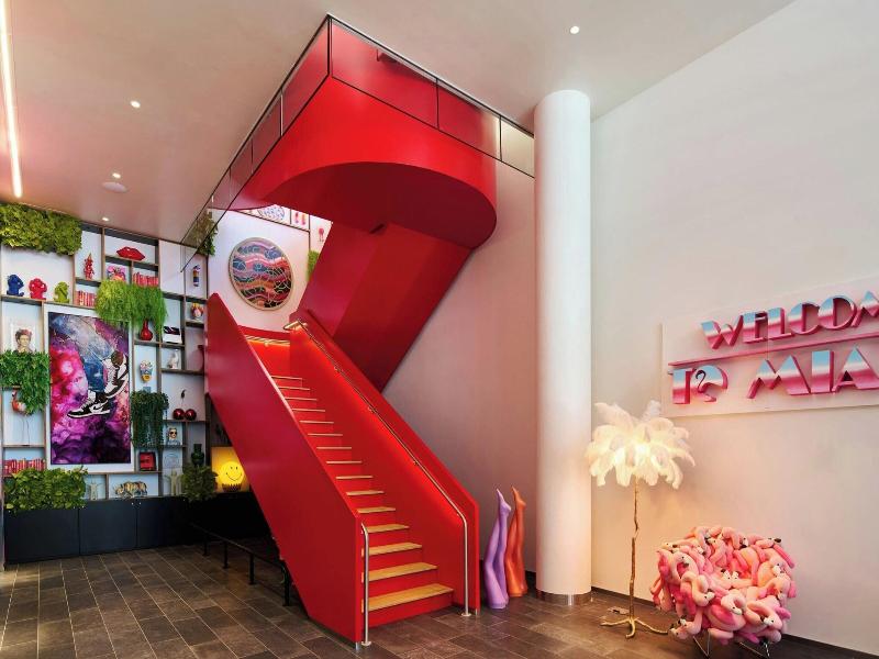 Citizenm Miami South Beach image