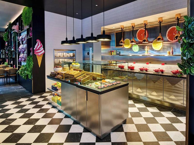 Citizenm Miami South Beach image